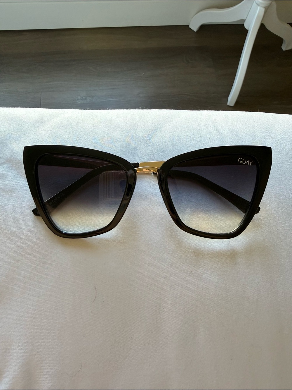 Quay Australia Black Cat-Eye Sunglasses with Gold Bridge